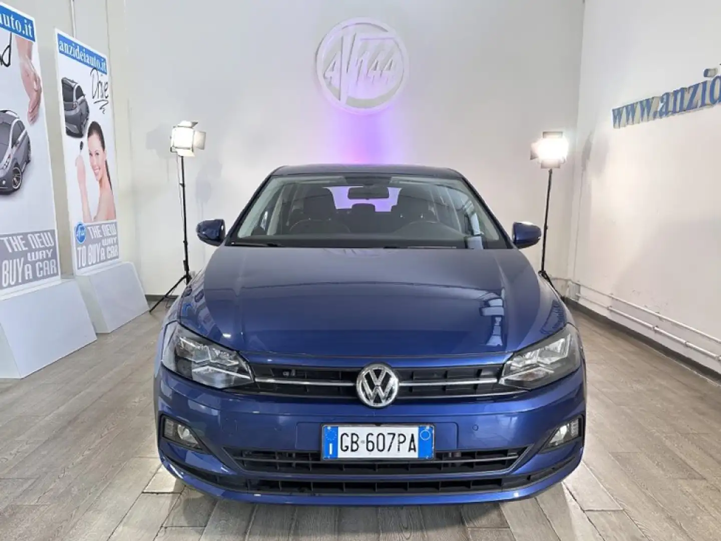 Volkswagen Polo 1.6 TDI 95 CV DSG 5p Comfortline BMT. Blau - 2