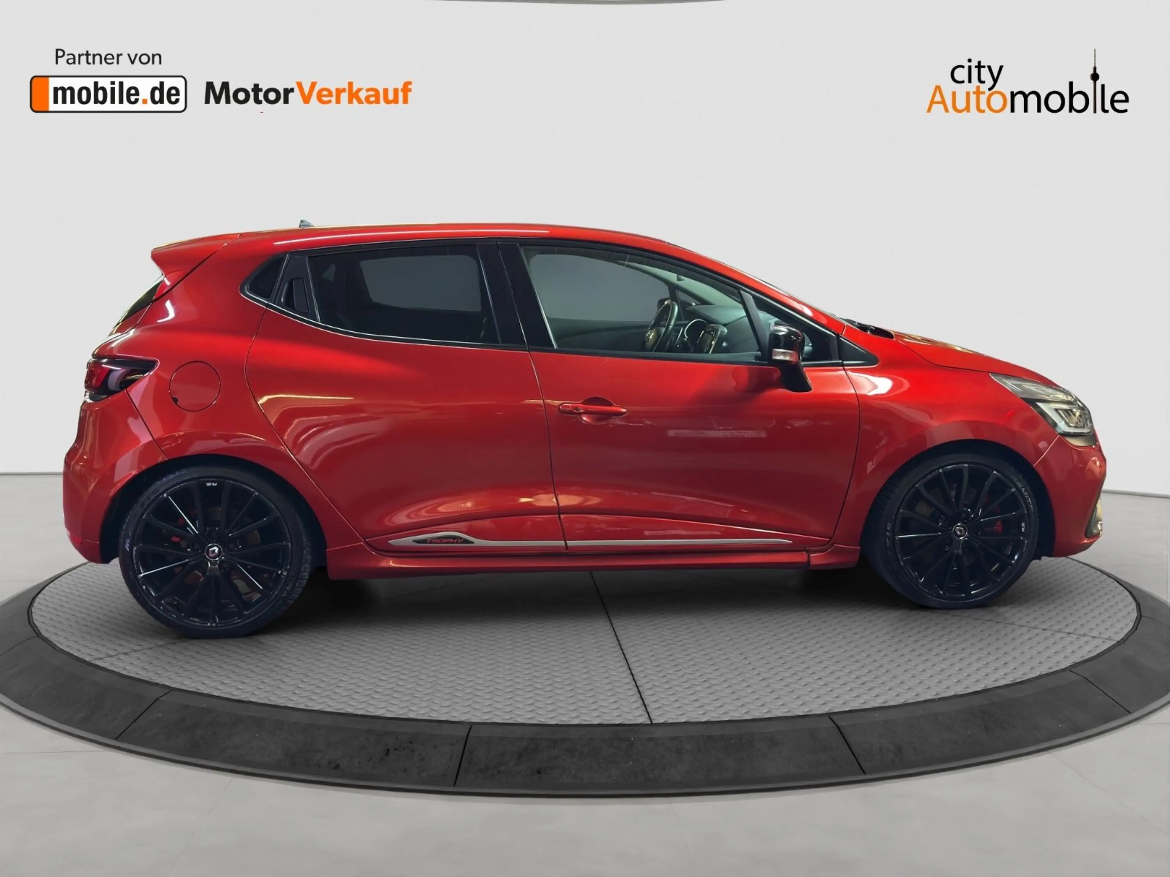Renault Clio IV RS Renault Sport Trophy RS Drive — photo 6