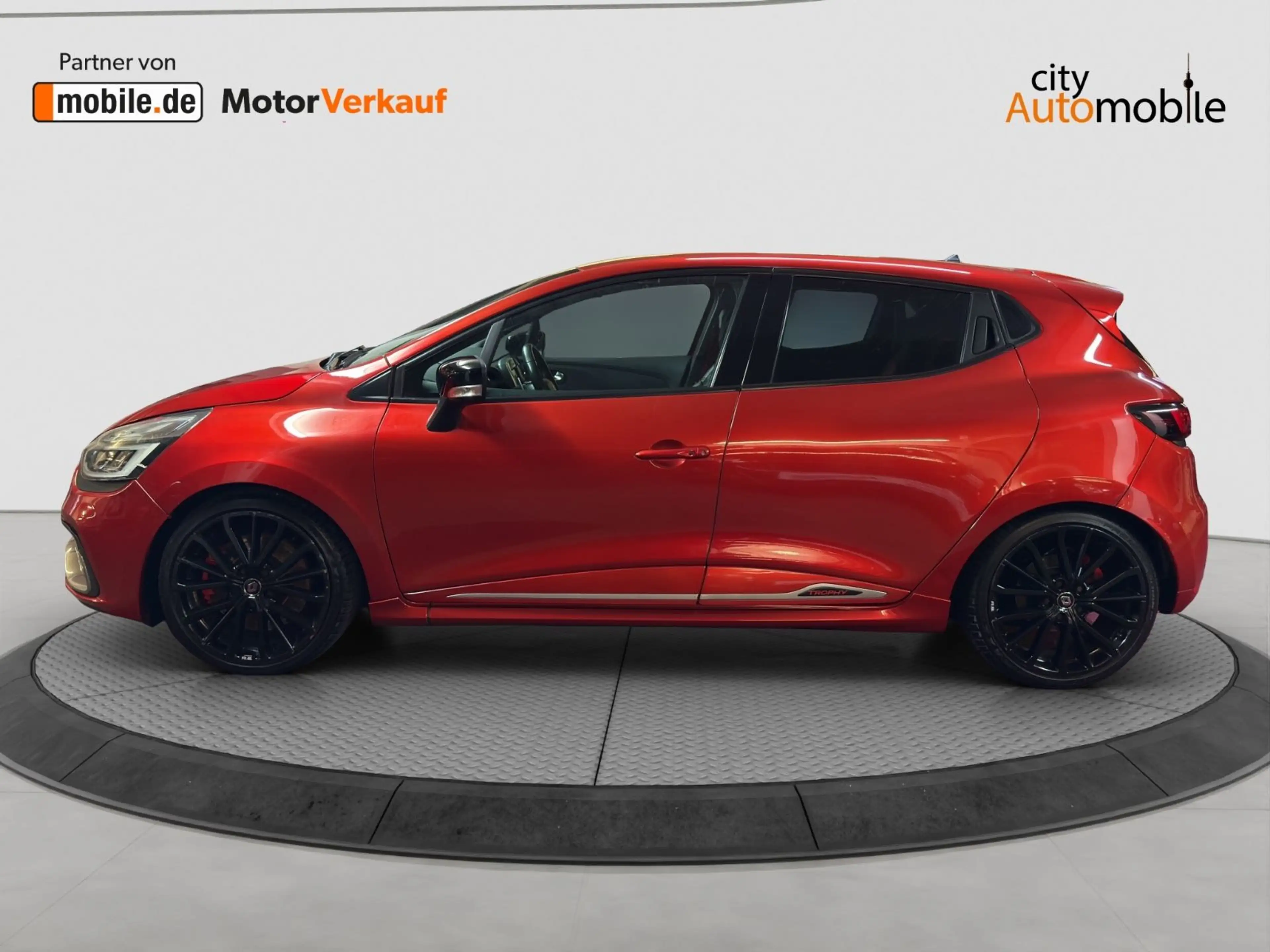 Renault Clio IV RS Renault Sport Trophy RS Drive — photo 2