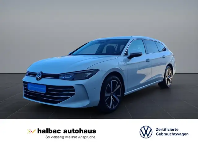 Volkswagen Passat 1.5 TSI DSG eHybrid  Business+AHK+WR+NAVI+ACC+KAM