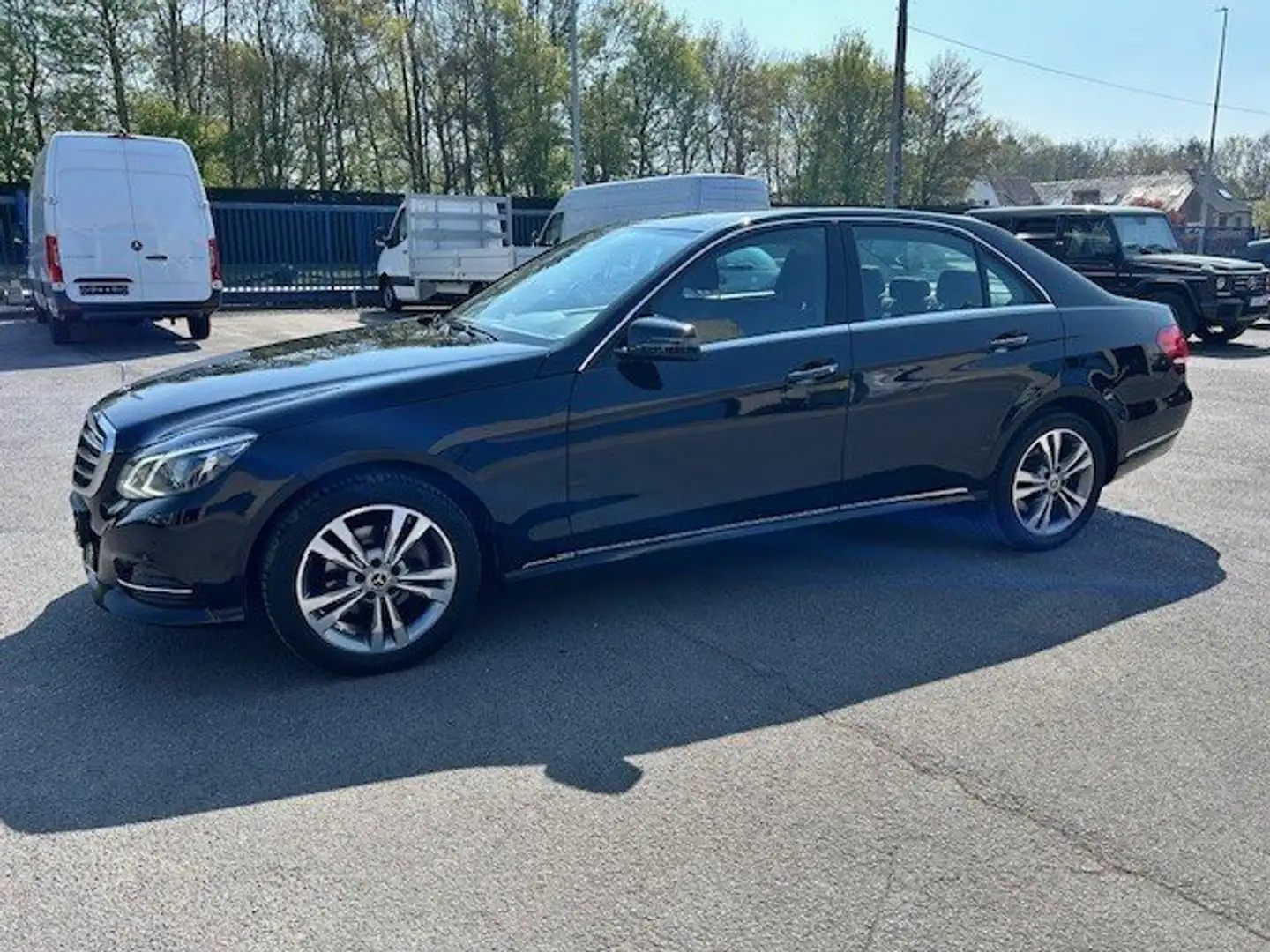 Mercedes-Benz E 200 Elegance benzine Noir - 1