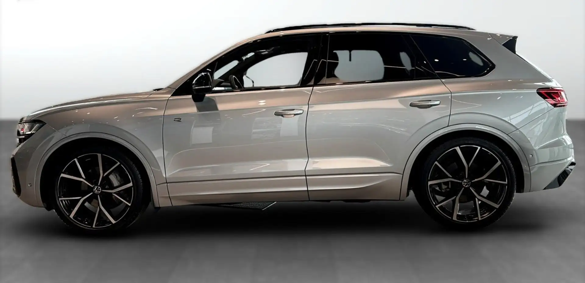 Volkswagen Touareg 3.0 TDI 210 kW 4Motion R-Line Silber - 2