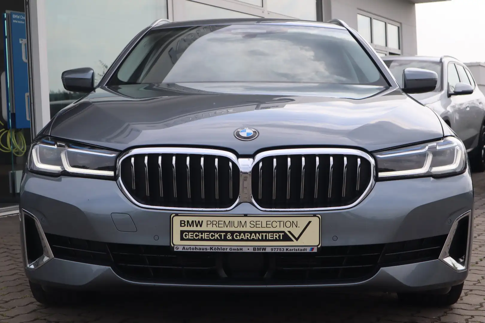 BMW 530 d Touring Head-Up HK HiFi DAB WLAN Standhzg. Grau - 2