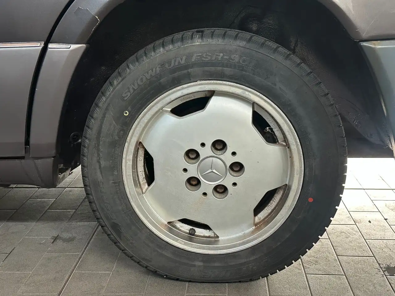 Mercedes-Benz E 250 TD Automatik/Schiebedach/Elektr. Fenster, foto 7