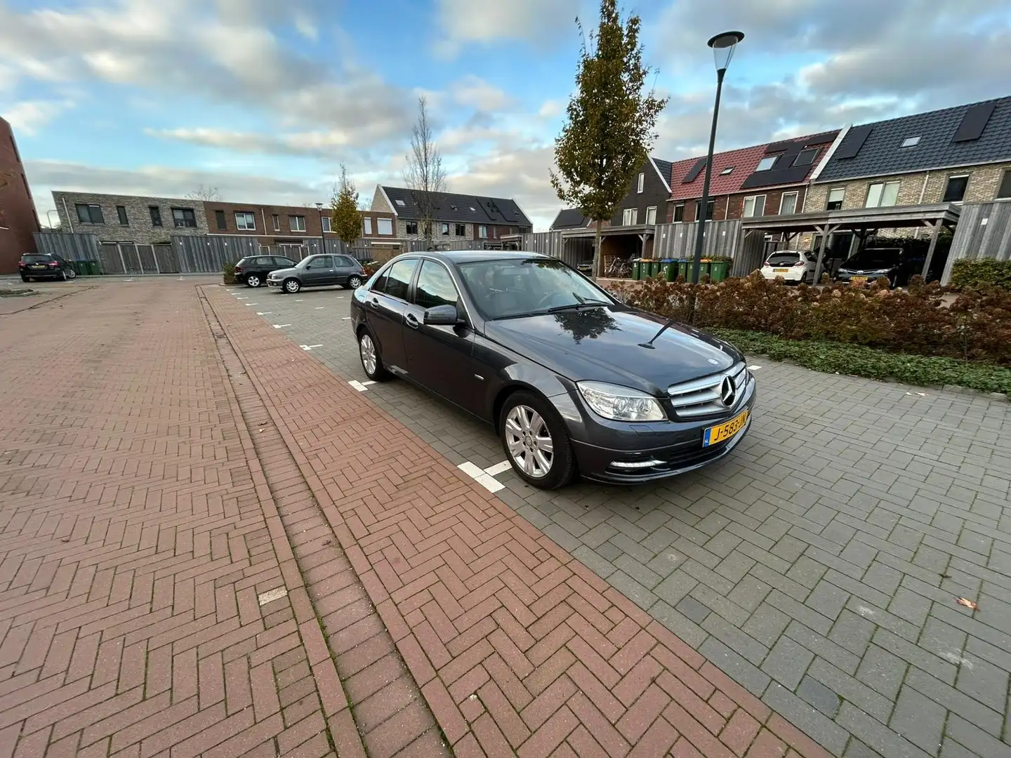 Mercedes-Benz C 200 C-Klasse 2.2 CDI AUTOMAAT 2010 FULL OPTION Grijs - 2