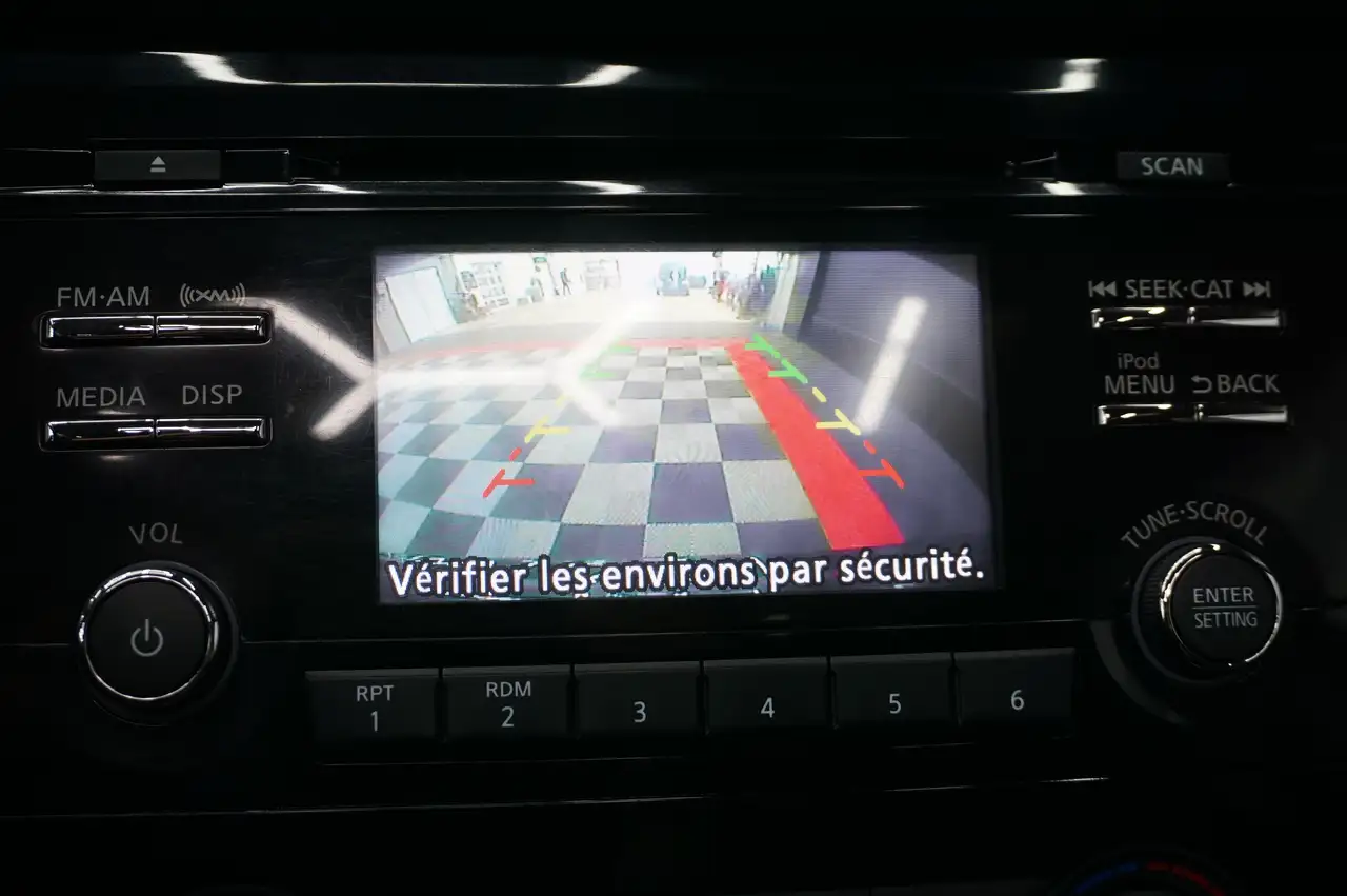 Nissan Rogue fotografie Nissan Rogue