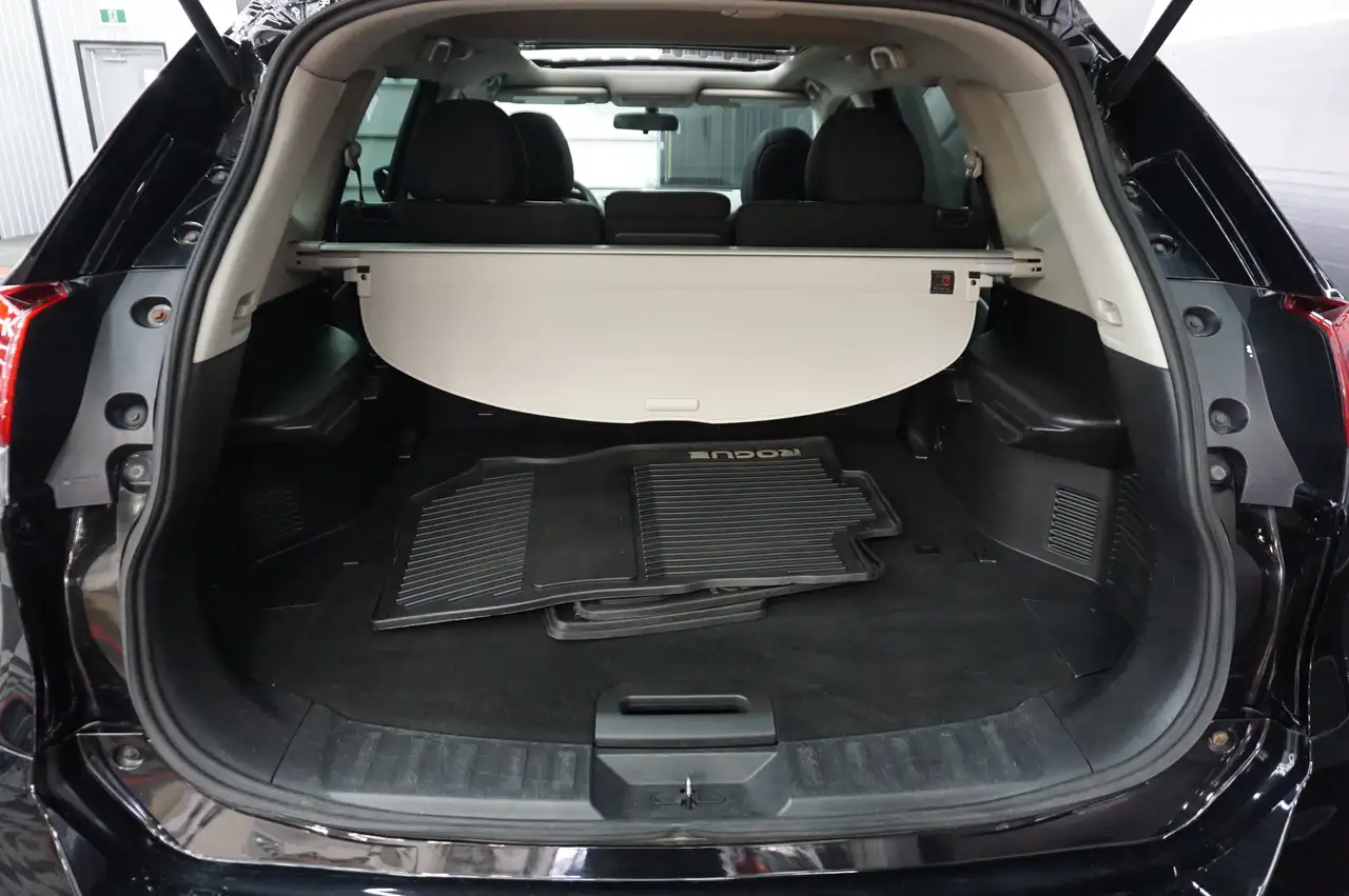 Nissan Rogue fotografie Nissan Rogue