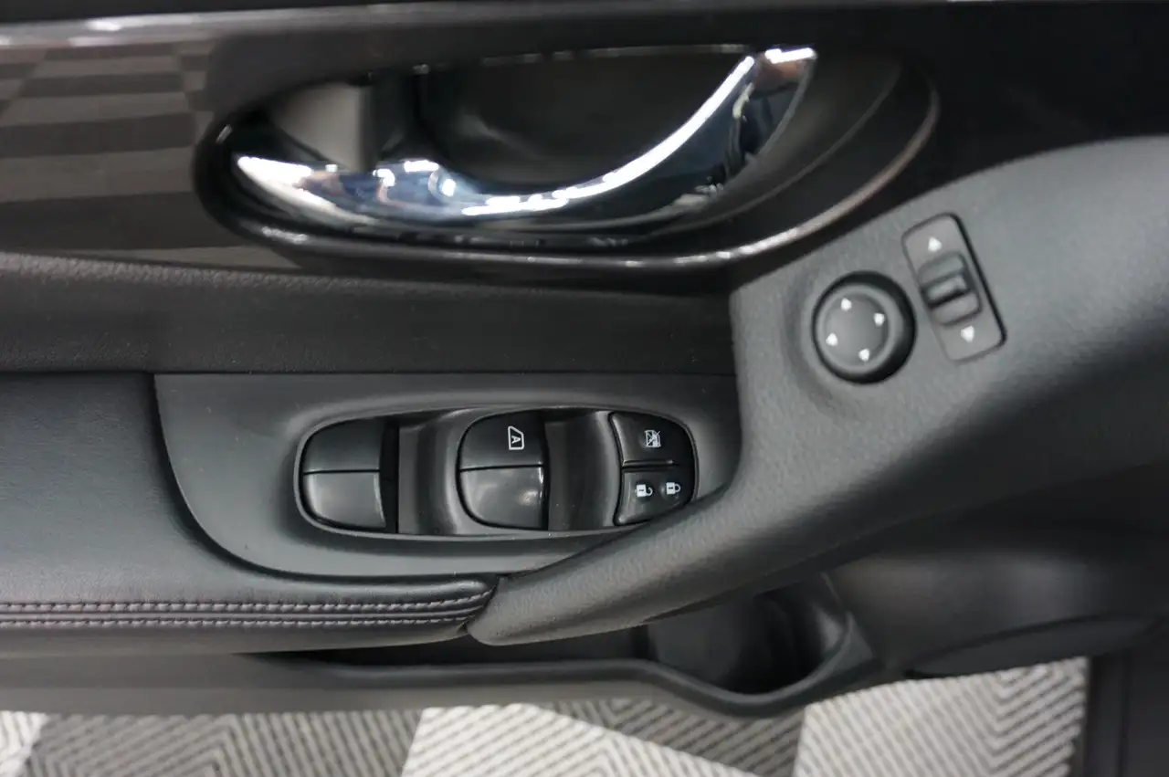 Nissan Rogue fotografie Nissan Rogue