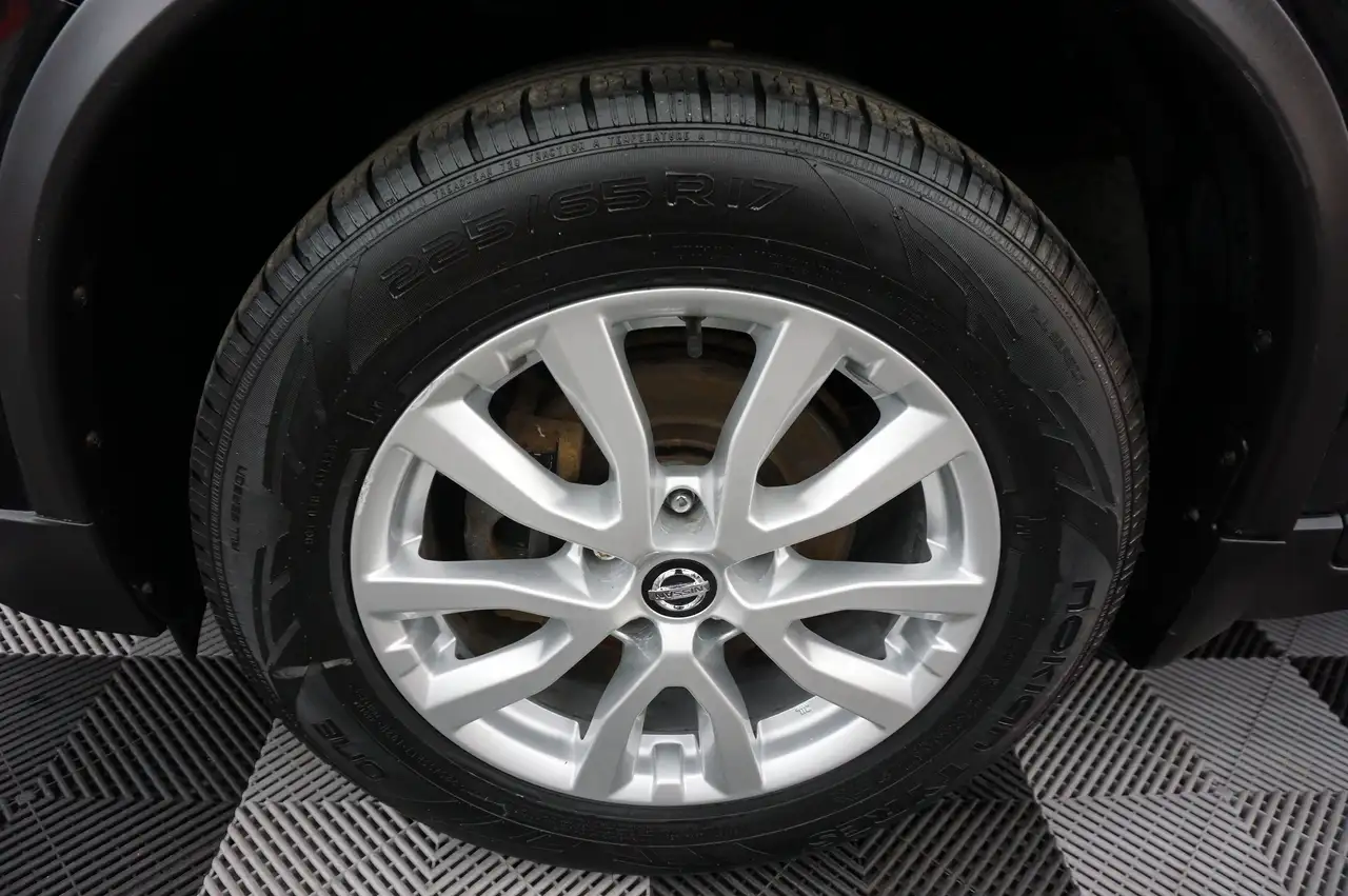 Nissan Rogue fotografie Nissan Rogue