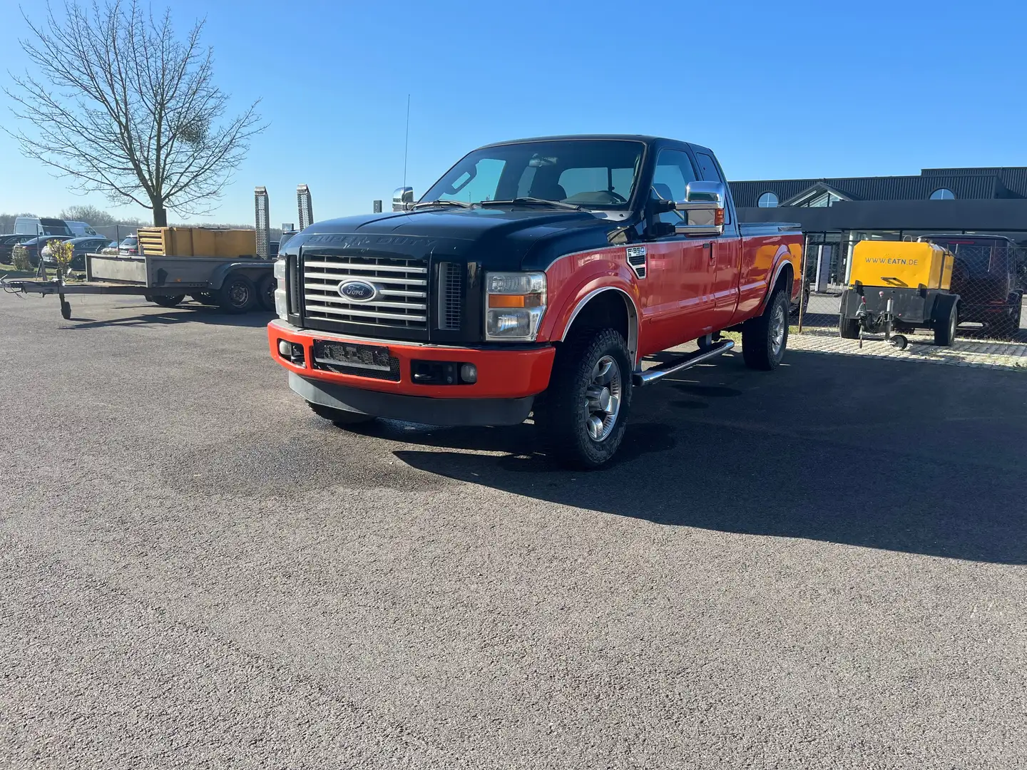 Ford F 350 Pick up Orange - 2