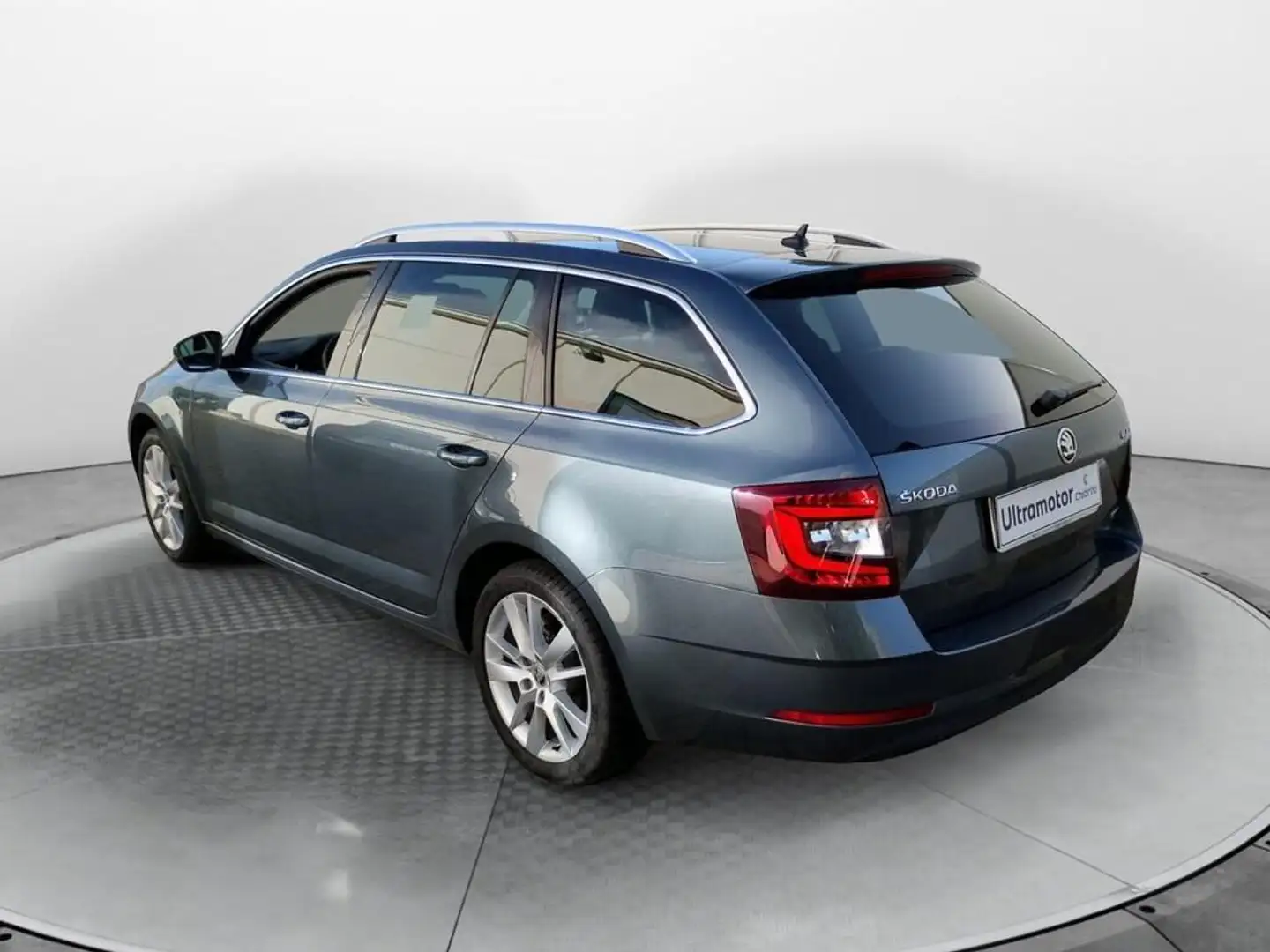 Skoda Octavia Octavia Wagon 1.5 g-tec Style 130cv dsg - 2
