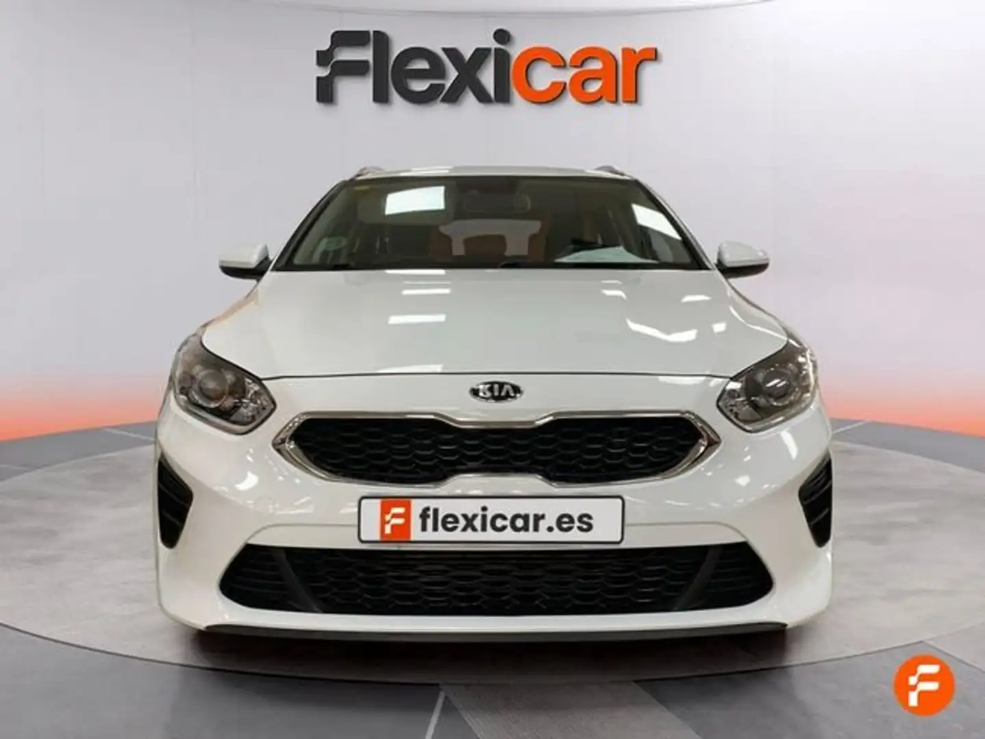 Kia Tourer 1.0 T-GDi 88kW (120CV) Tech Blanc - 2