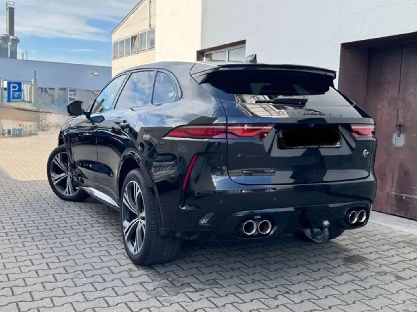 Jaguar F-Pace AWD SVR - 2