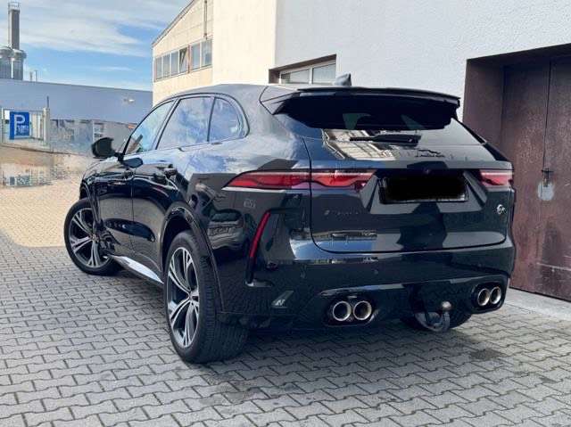 Jaguar F-Pace AWD SVR