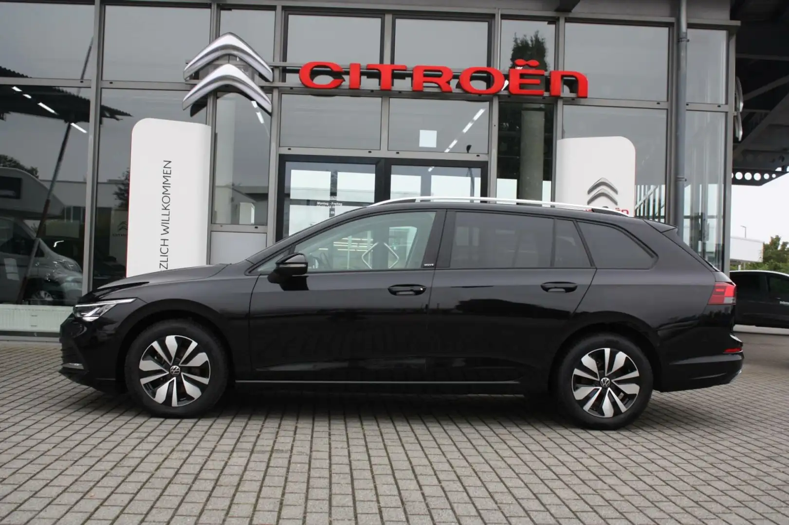 Volkswagen Golf Golf III Variant 1.5TSI 130PS Move**LED, NAVI, SHZ Black - 2