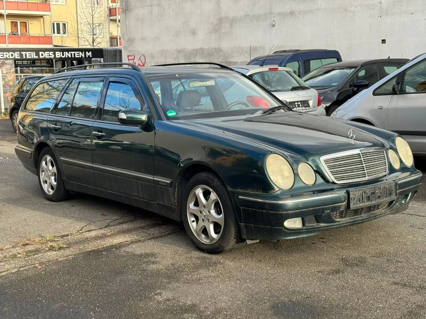 Mercedes-Benz E 200 Klima PDC ELEGANCE Verde - 1