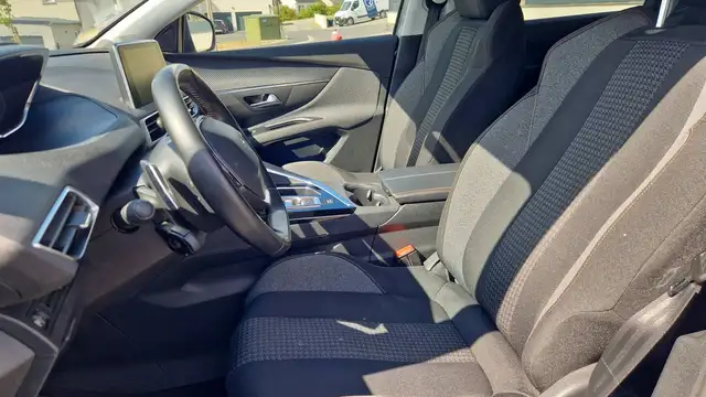 Peugeot 5008 view 27