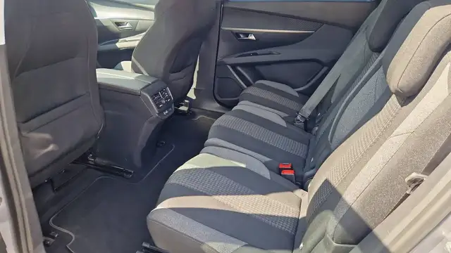 Peugeot 5008 view 29