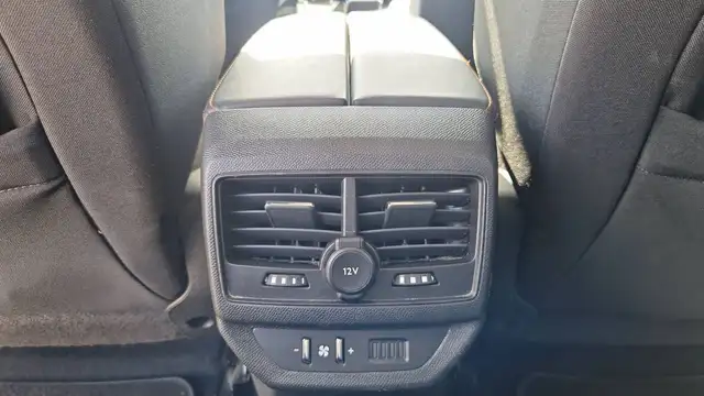 Peugeot 5008 view 28