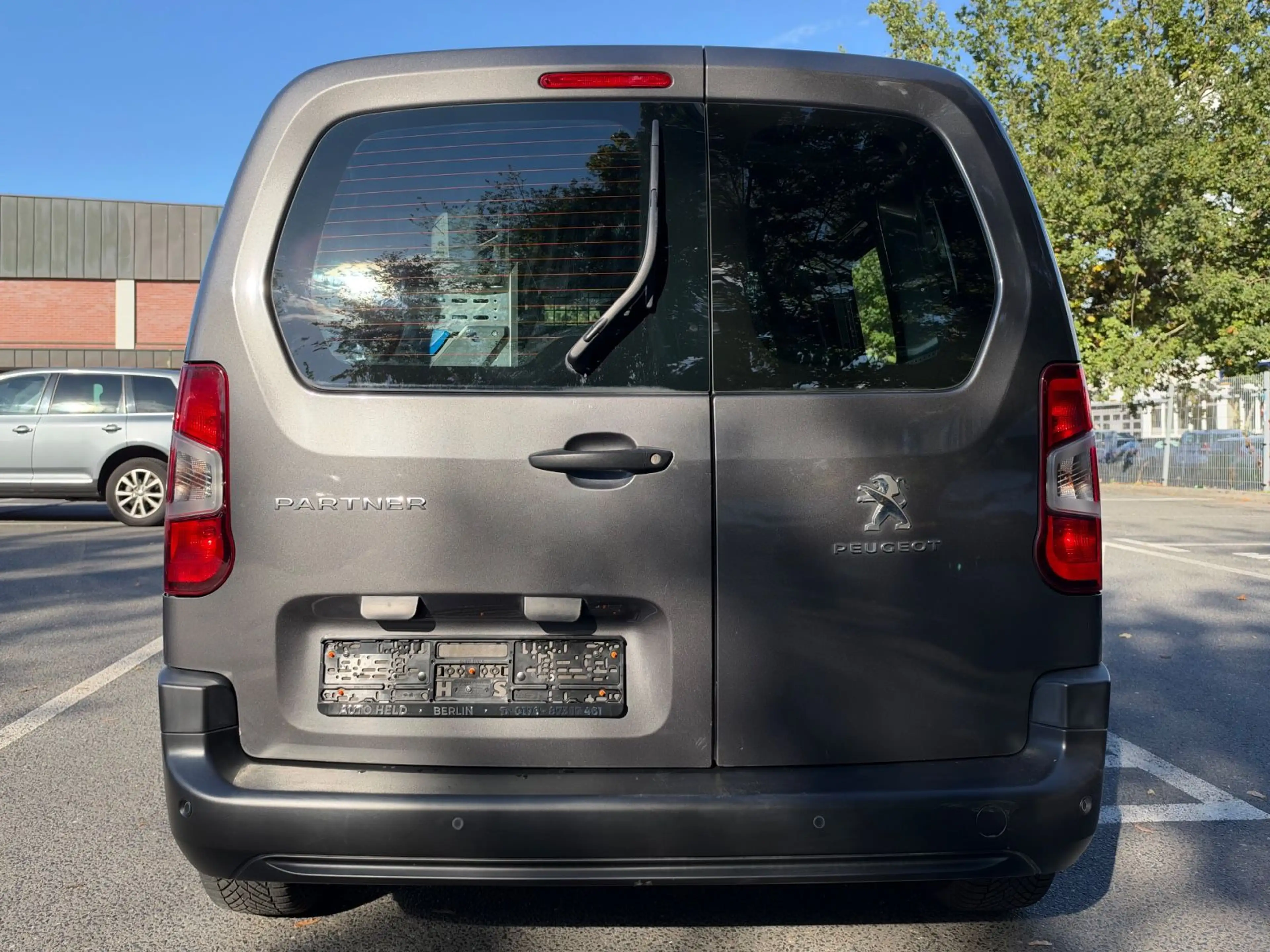Peugeot Partner Premium L1 Kasten Sortimo Reg. — photo 5