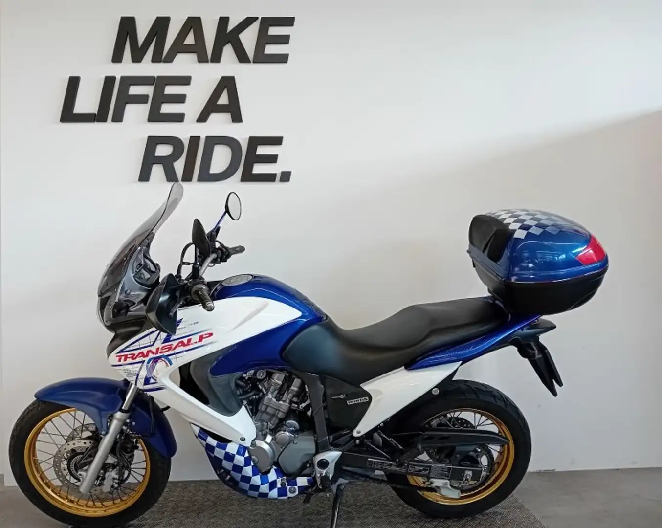 Honda XL 700 V TRANSALP Bianco - 2