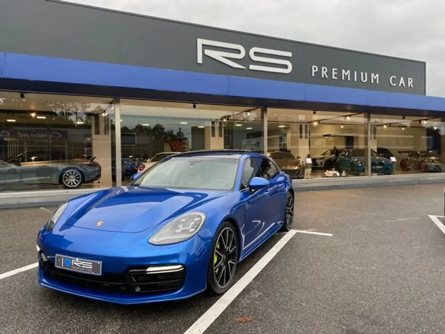 Porsche Panamera 4 e-Hybrid Sport Turismo Azul - 1