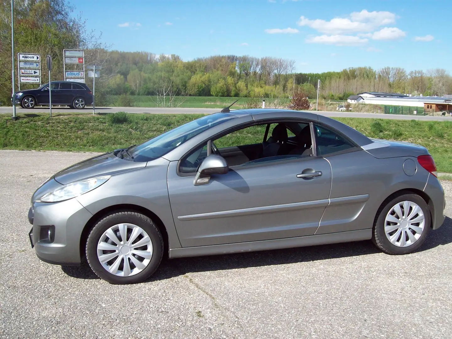 Peugeot 207 207 CC Active 1,6 VTi 16V Active Grau - 2