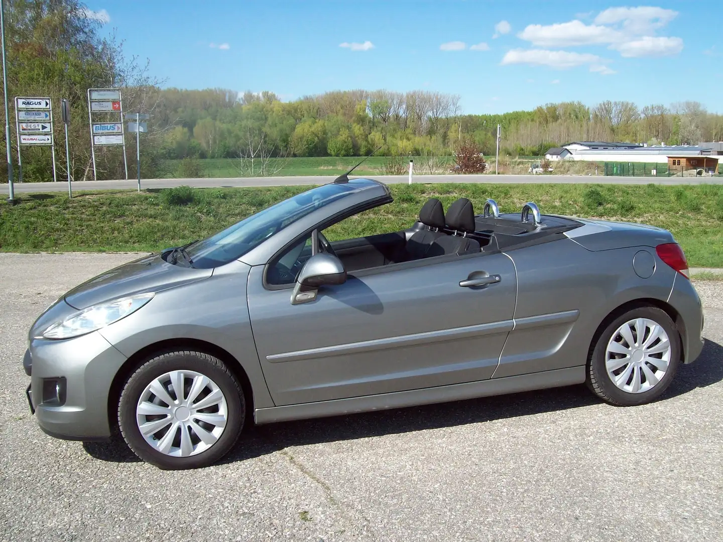 Peugeot 207 207 CC Active 1,6 VTi 16V Active Grau - 1