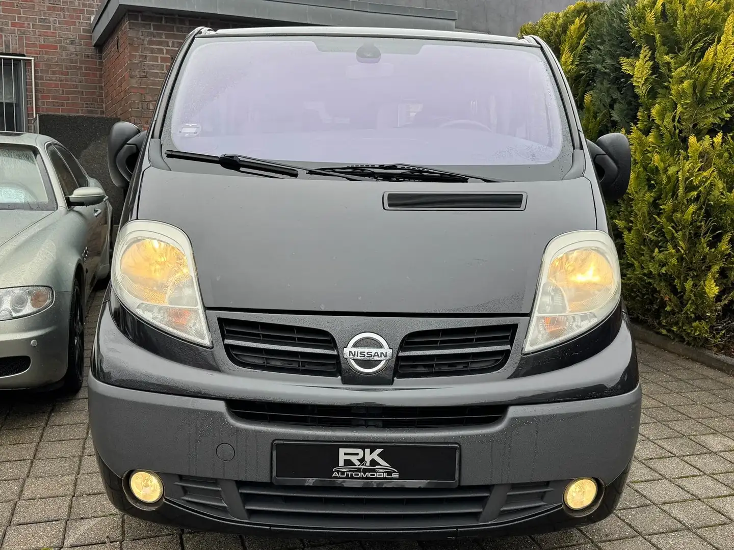 Nissan Primastar Kombi L1H1 2.7t (9 Sitze) - 2