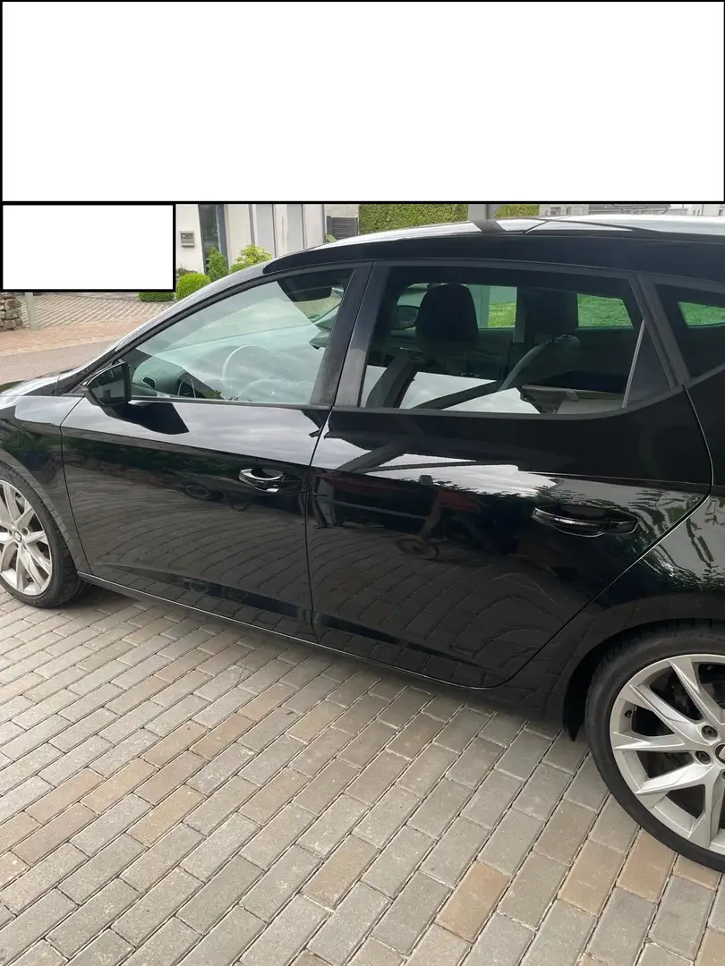 SEAT Leon Leon 2.0 TSI DSG OPF FR Schwarz - 2