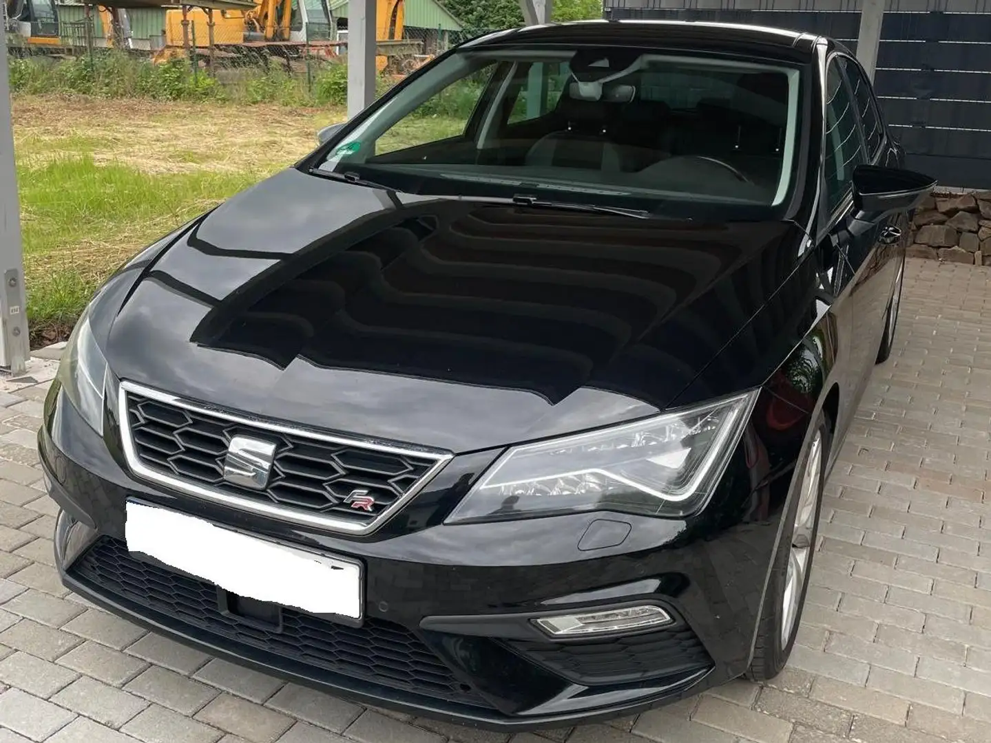 SEAT Leon Leon 2.0 TSI DSG OPF FR Schwarz - 1
