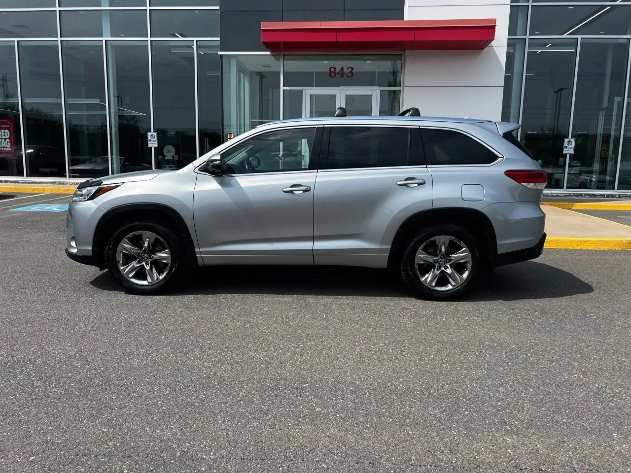 Toyota Highlander снимка Toyota Highlander