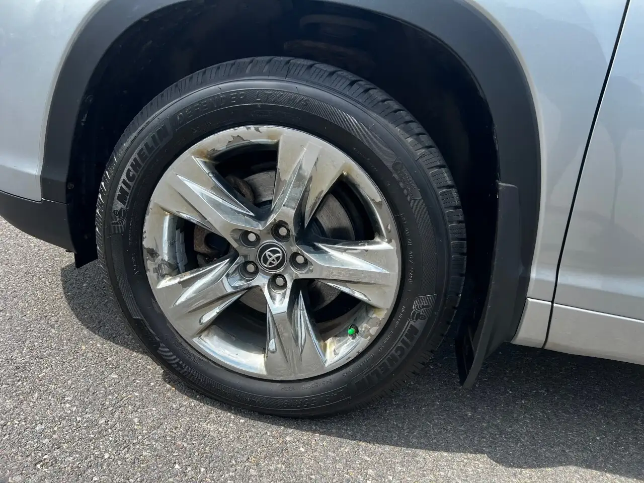 Toyota Highlander снимка Toyota Highlander