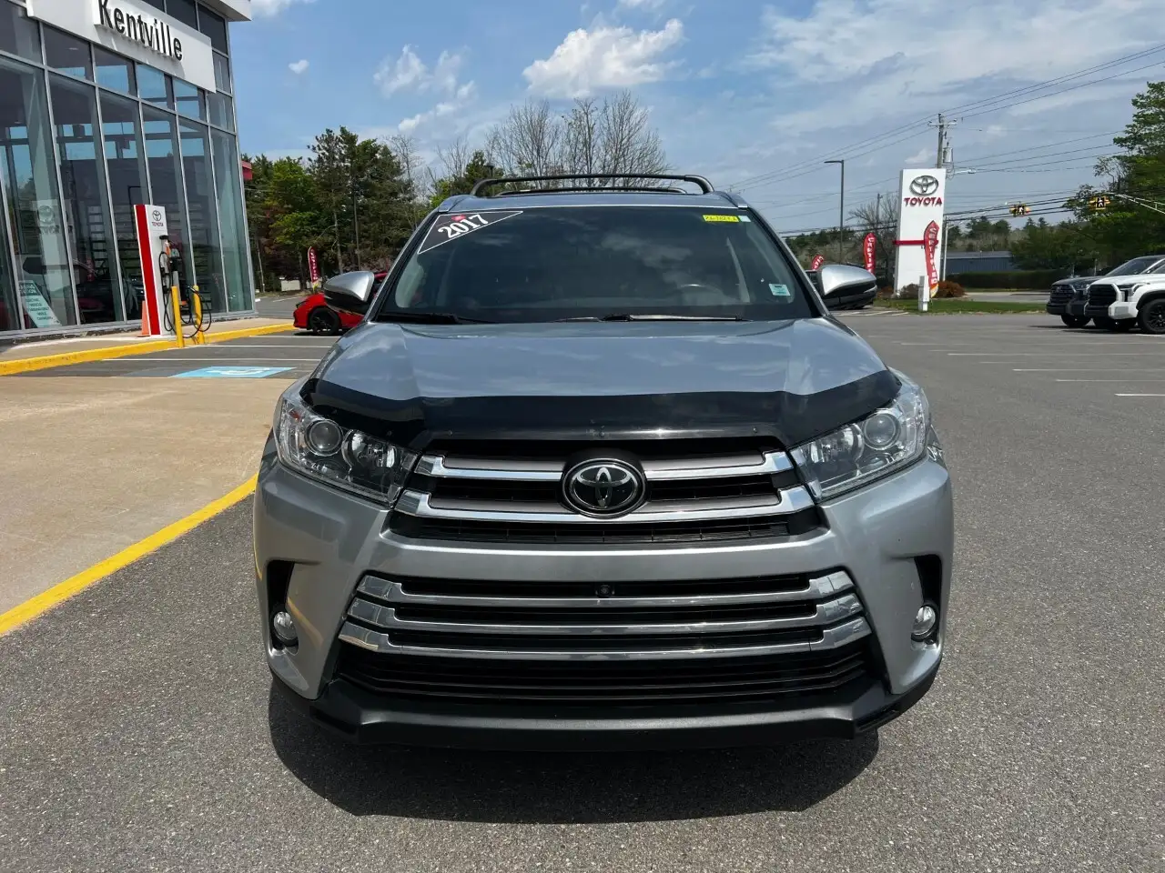 Toyota Highlander снимка Toyota Highlander