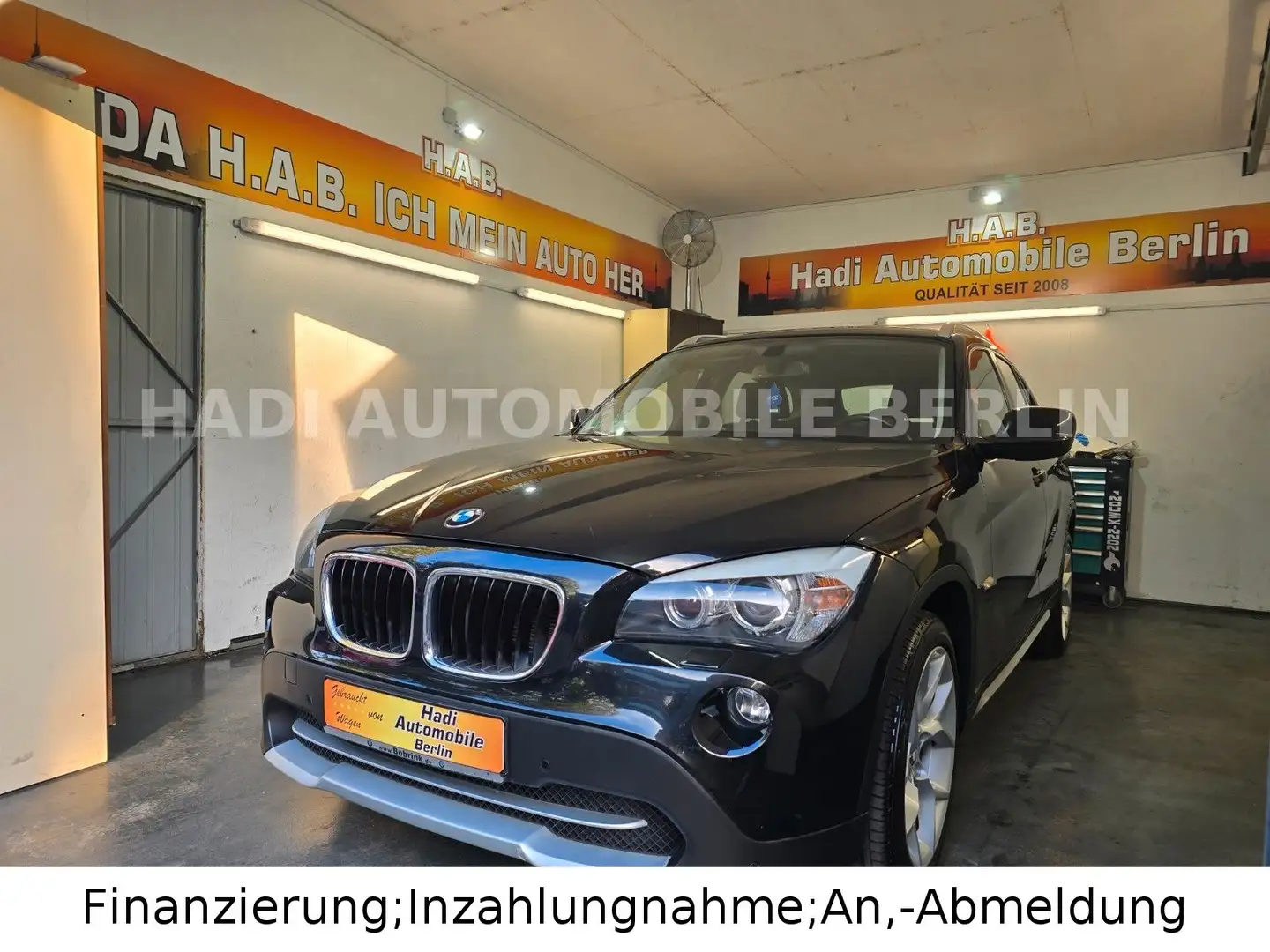 BMW X1 18 i sDrive/Automatik/Xenon/TÜV/Garantie Schwarz - 1