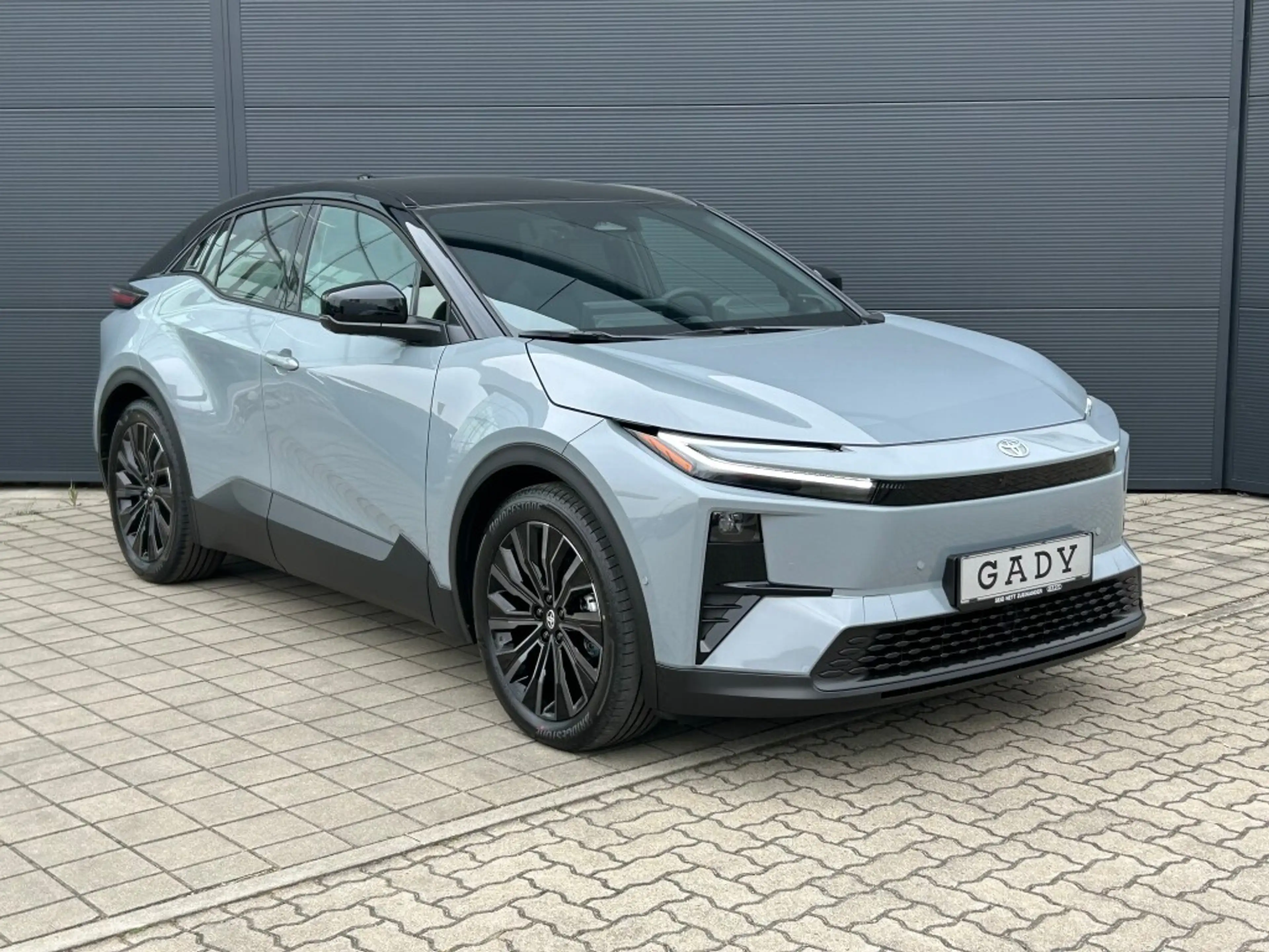 Toyota C-HR+ Elektro 77kWh AWD Lounge — photo 4