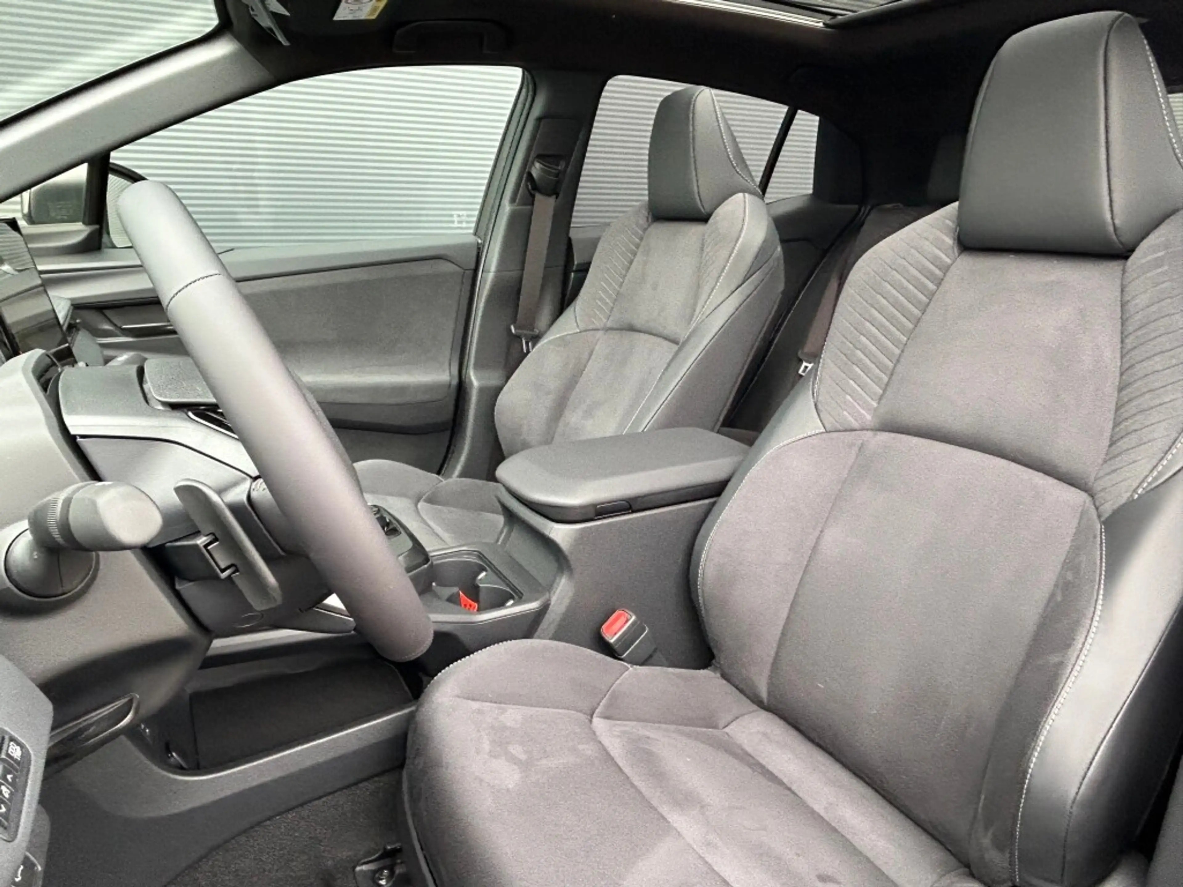 Toyota C-HR+ Elektro 77kWh AWD Lounge — photo 11