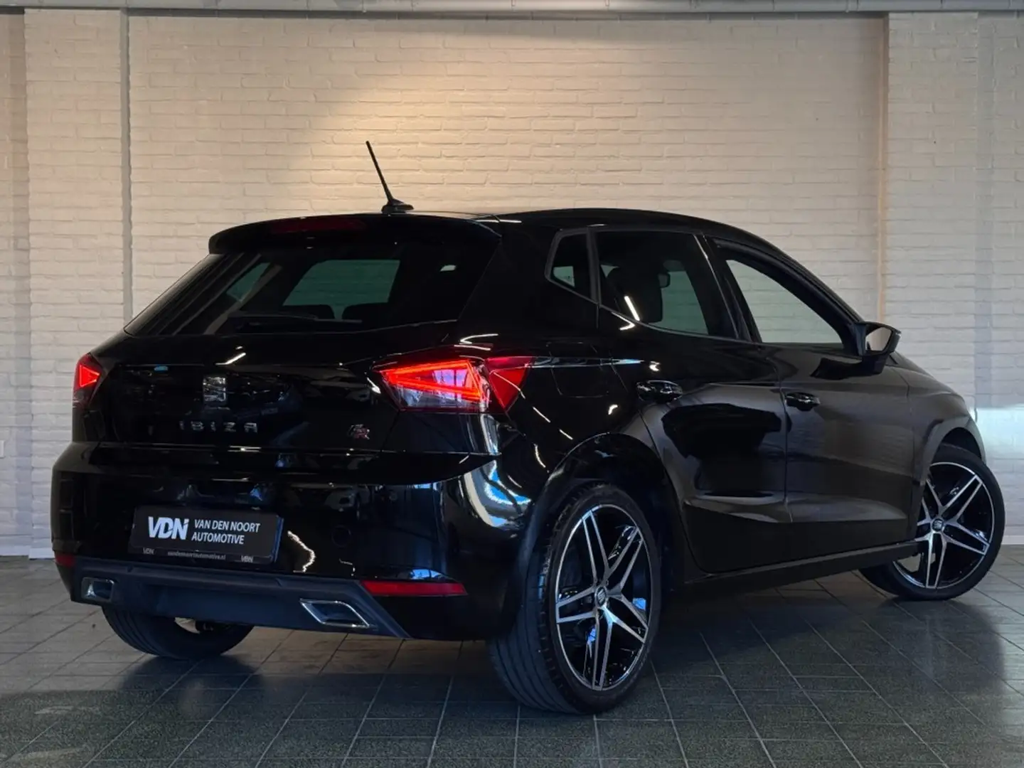 SEAT Ibiza 1.0 TSI FR Business Intense 95pk Camera Carplay Be Noir - 2