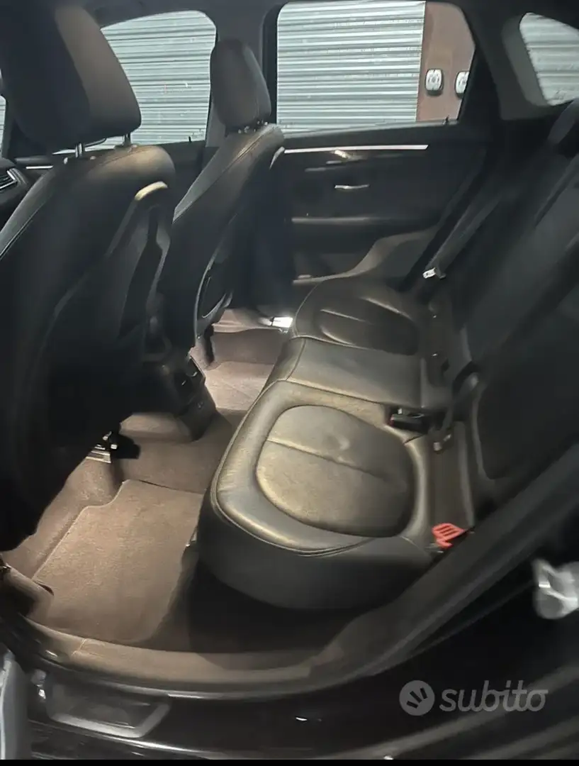 BMW 216 216d Active Tourer Luxury auto - 2