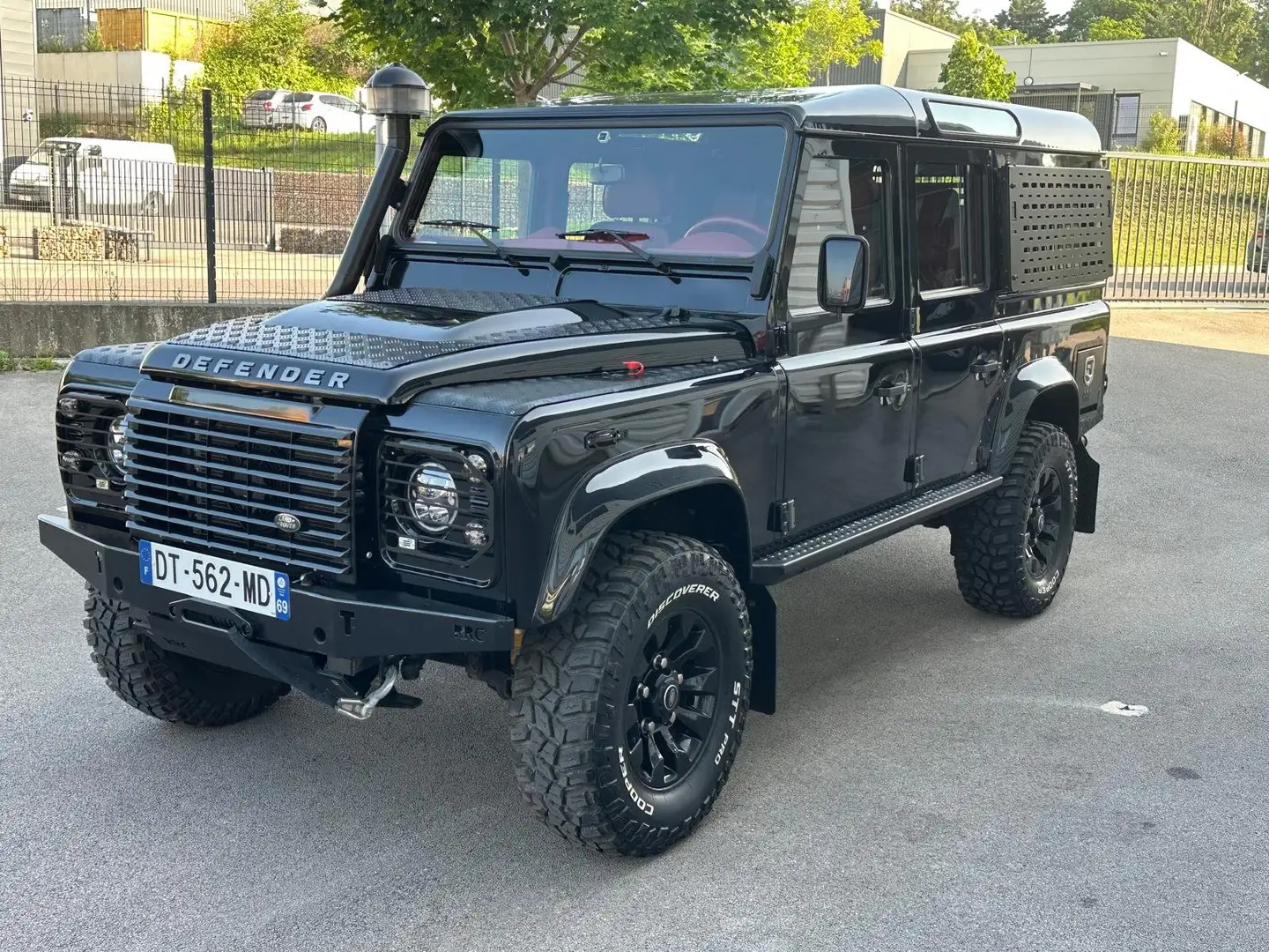 Land Rover Defender DEFENDER 110 STATION WAGON MARK VI BLACK EDITION Чёрный - 1