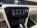 Volkswagen Passat Elegance 2,0 TDI DSG Grau - thumbnail 17