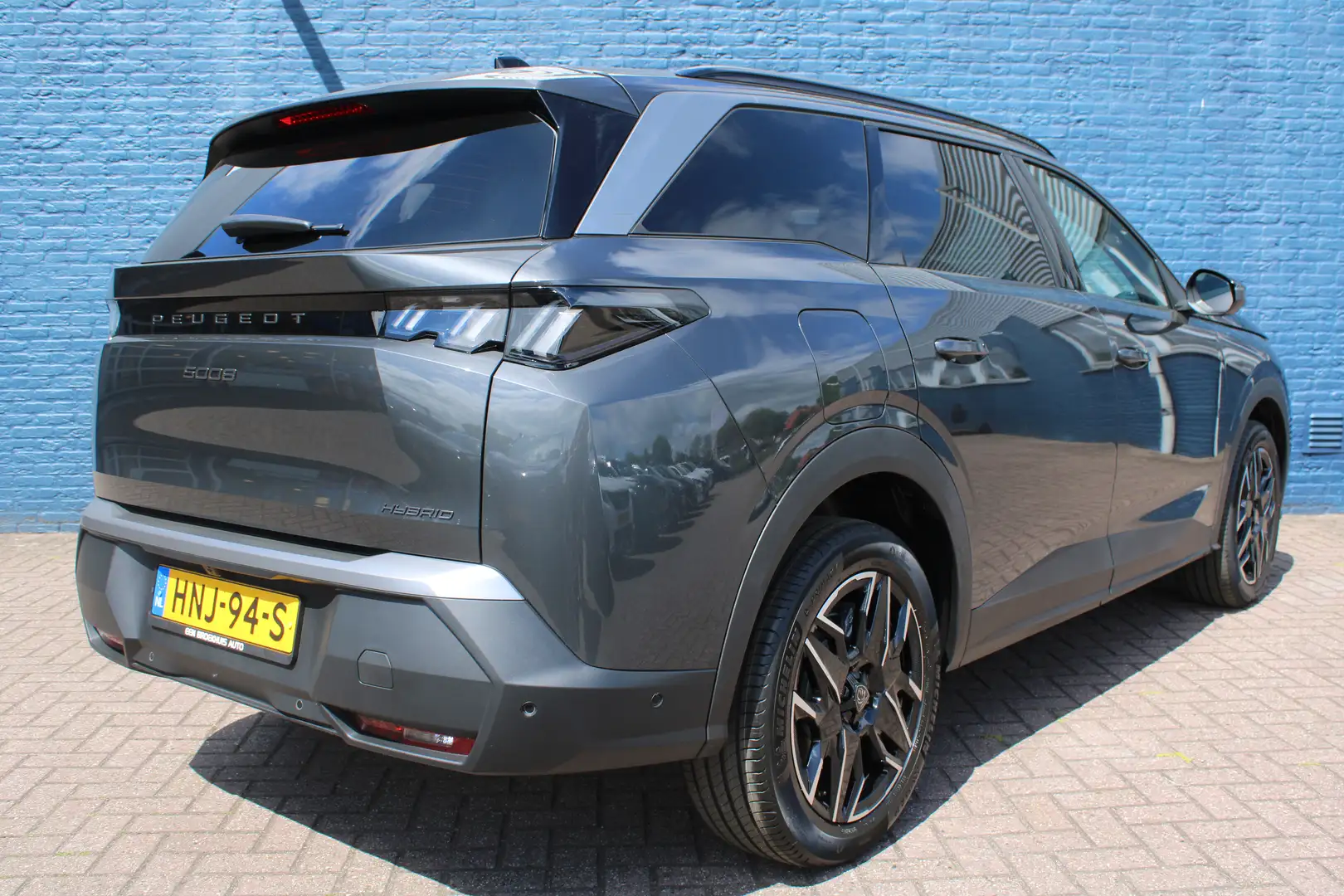 Peugeot 5008 1.2 Hybrid 136 Allure | Automaat | Navigatie | Cam Grijs - 2