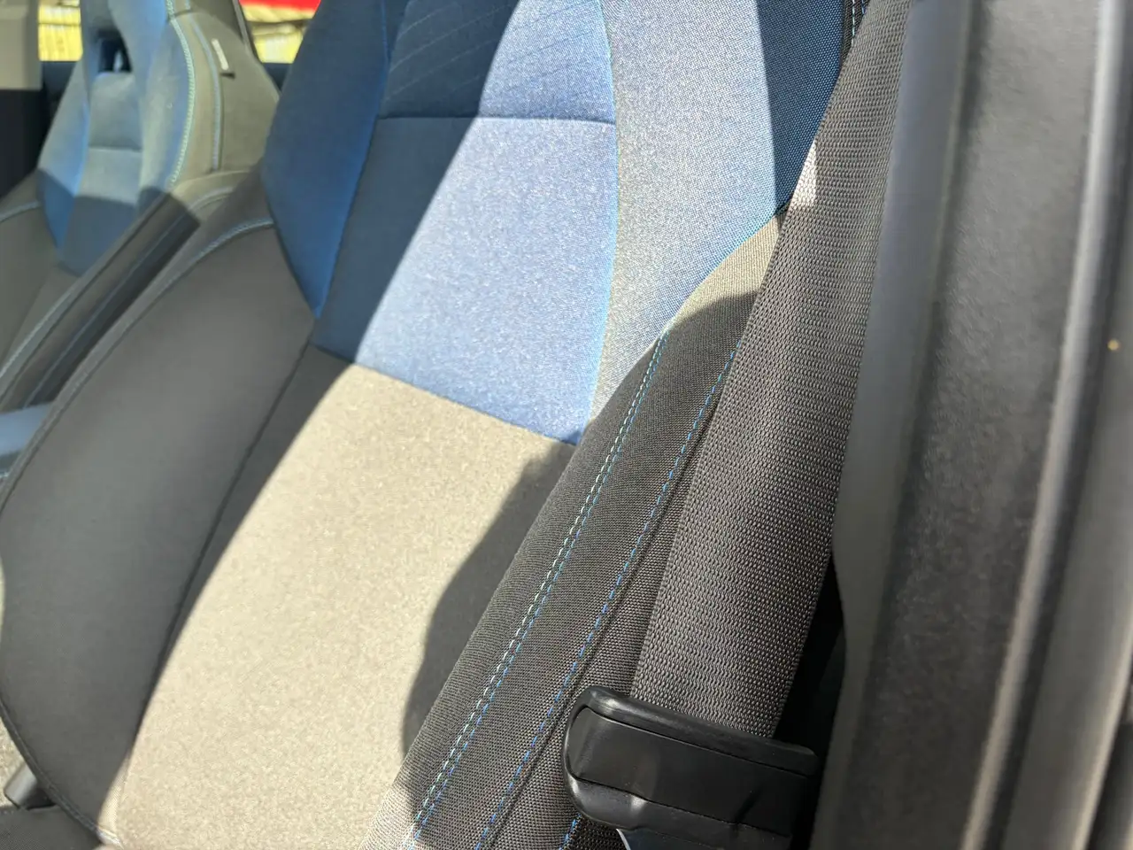 Lynk & Co 01 1.5 Rijklaar prijs 360 camera Pano dak Carplay Mem, миниатюра 15