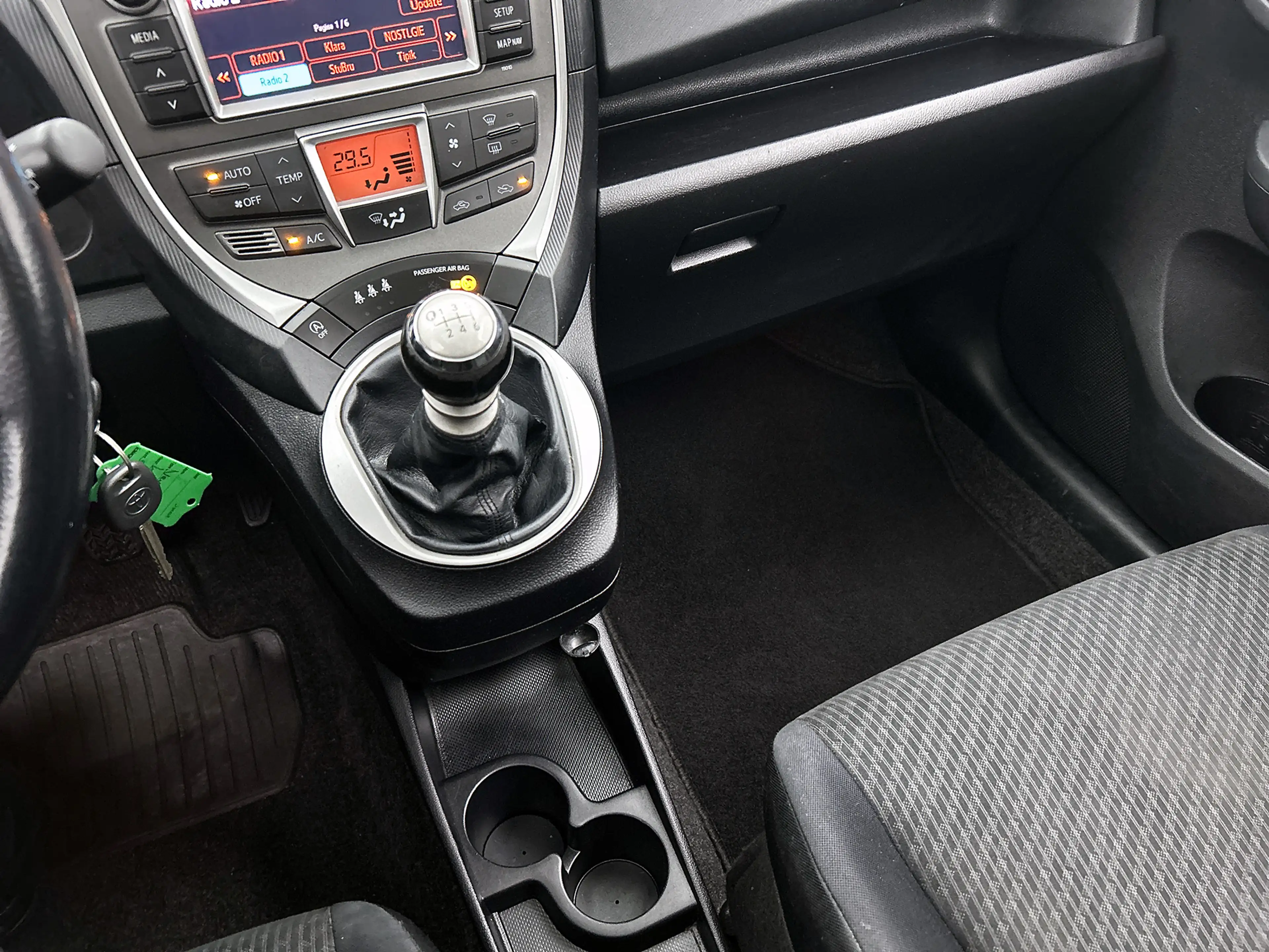 Toyota Verso-S 1.3 VVT-i Aspiration | Trekhaak | Panoramadak | — photo 12