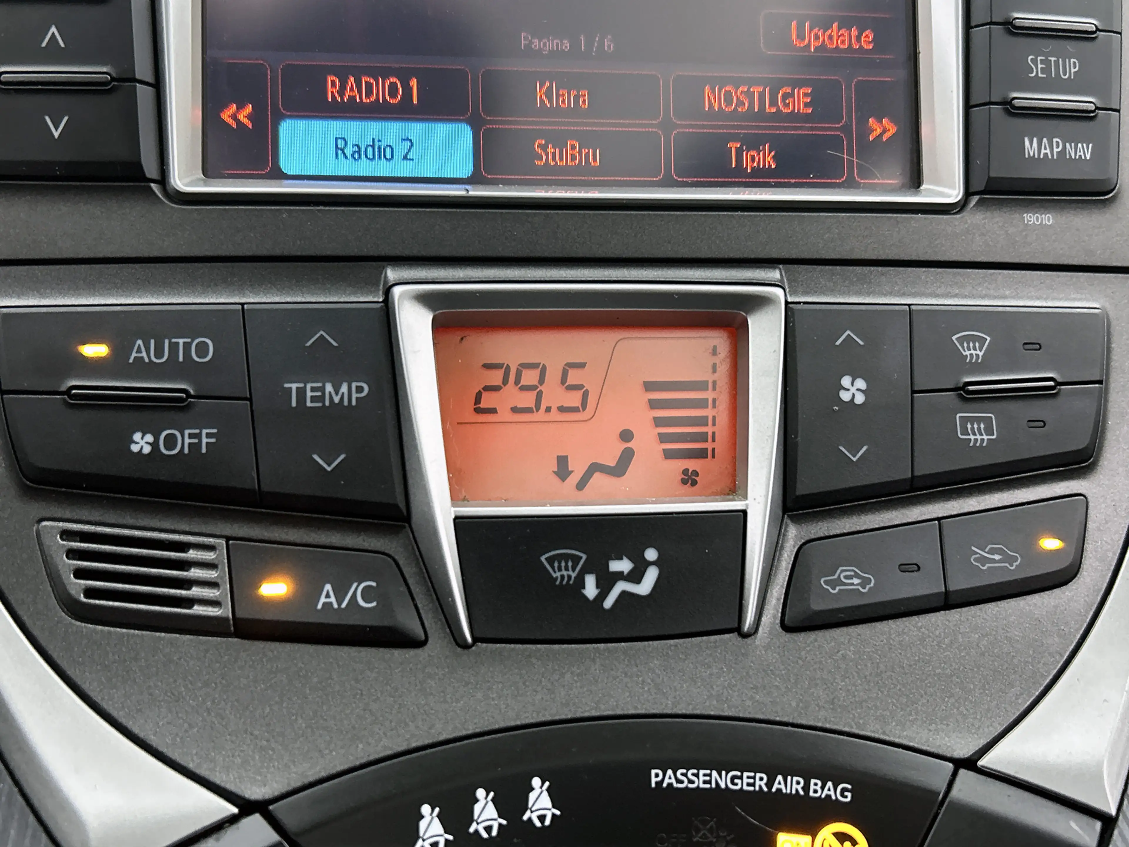 Toyota Verso-S 1.3 VVT-i Aspiration | Trekhaak | Panoramadak | — photo 11