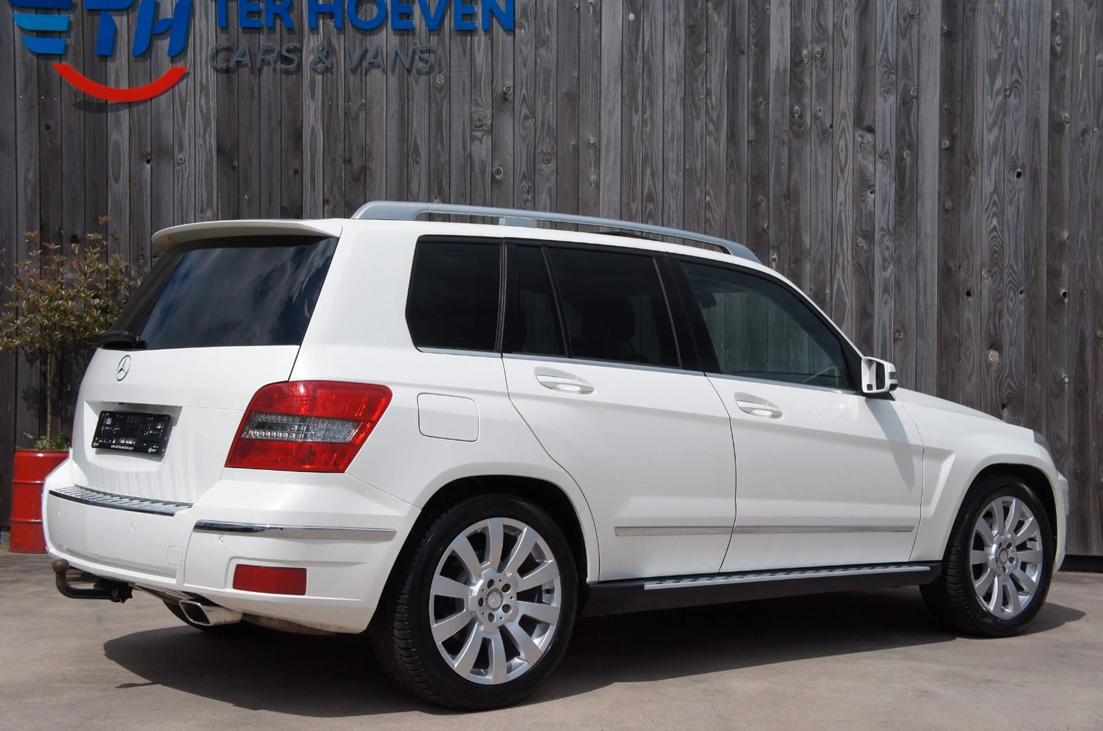 Mercedes-Benz GLK 350 CDI 4MATIC Pano TV Xenon 170KW Euro5 — photo 3