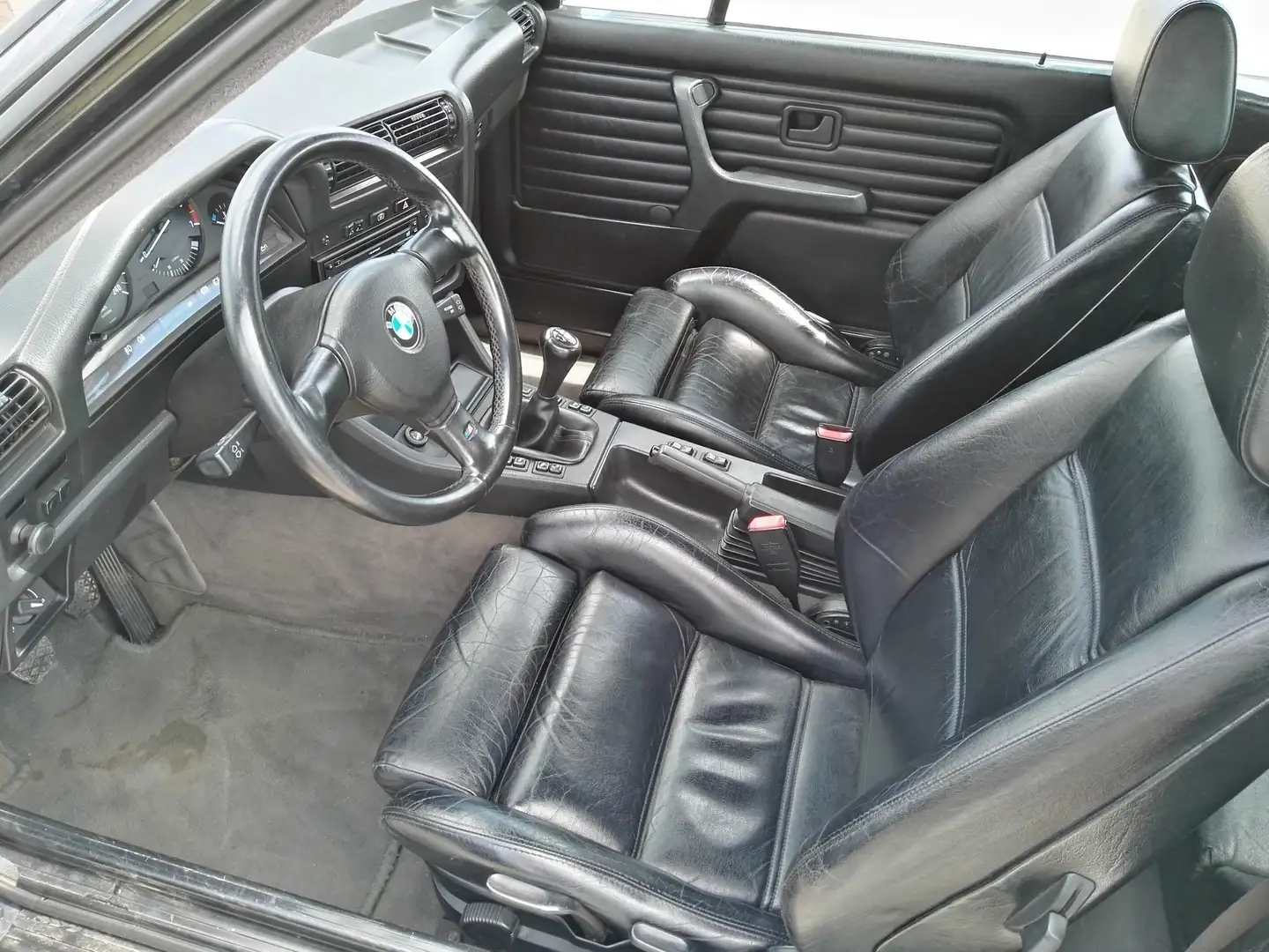 BMW 325 325i Cabriolet Чорний - 2