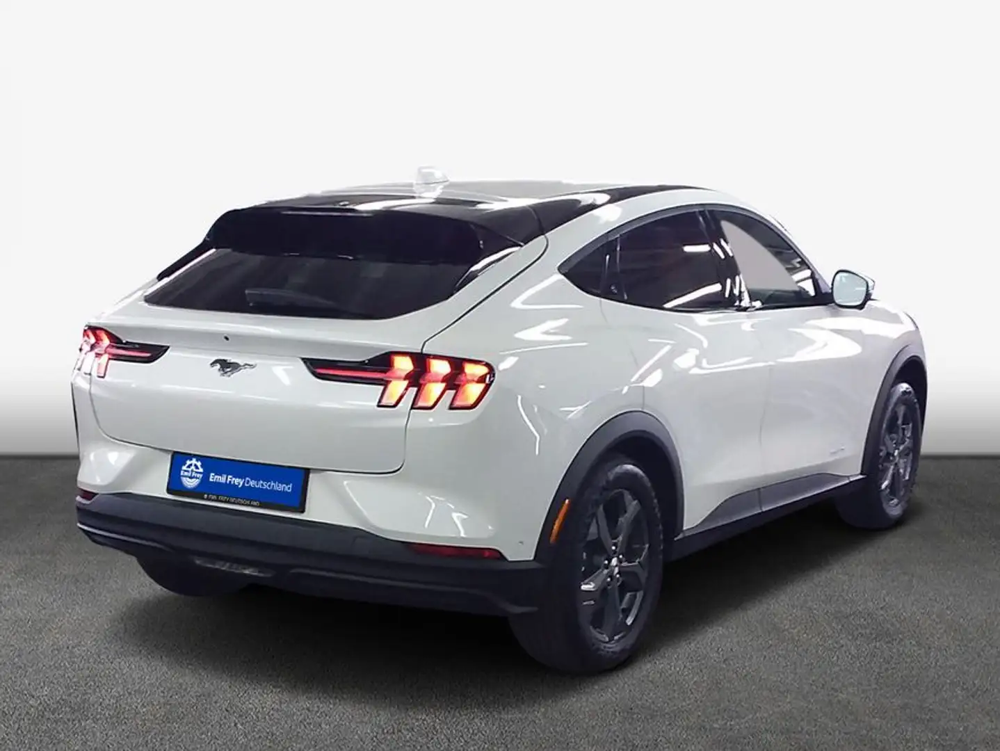 Ford Mustang Mach-E Wit - 2