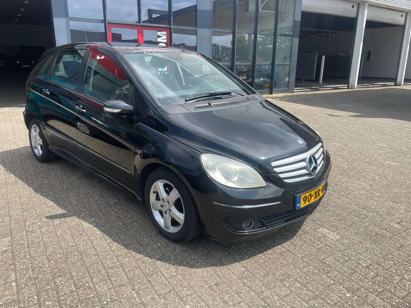 Mercedes-Benz B 200 slechts 174000 km Black - 1