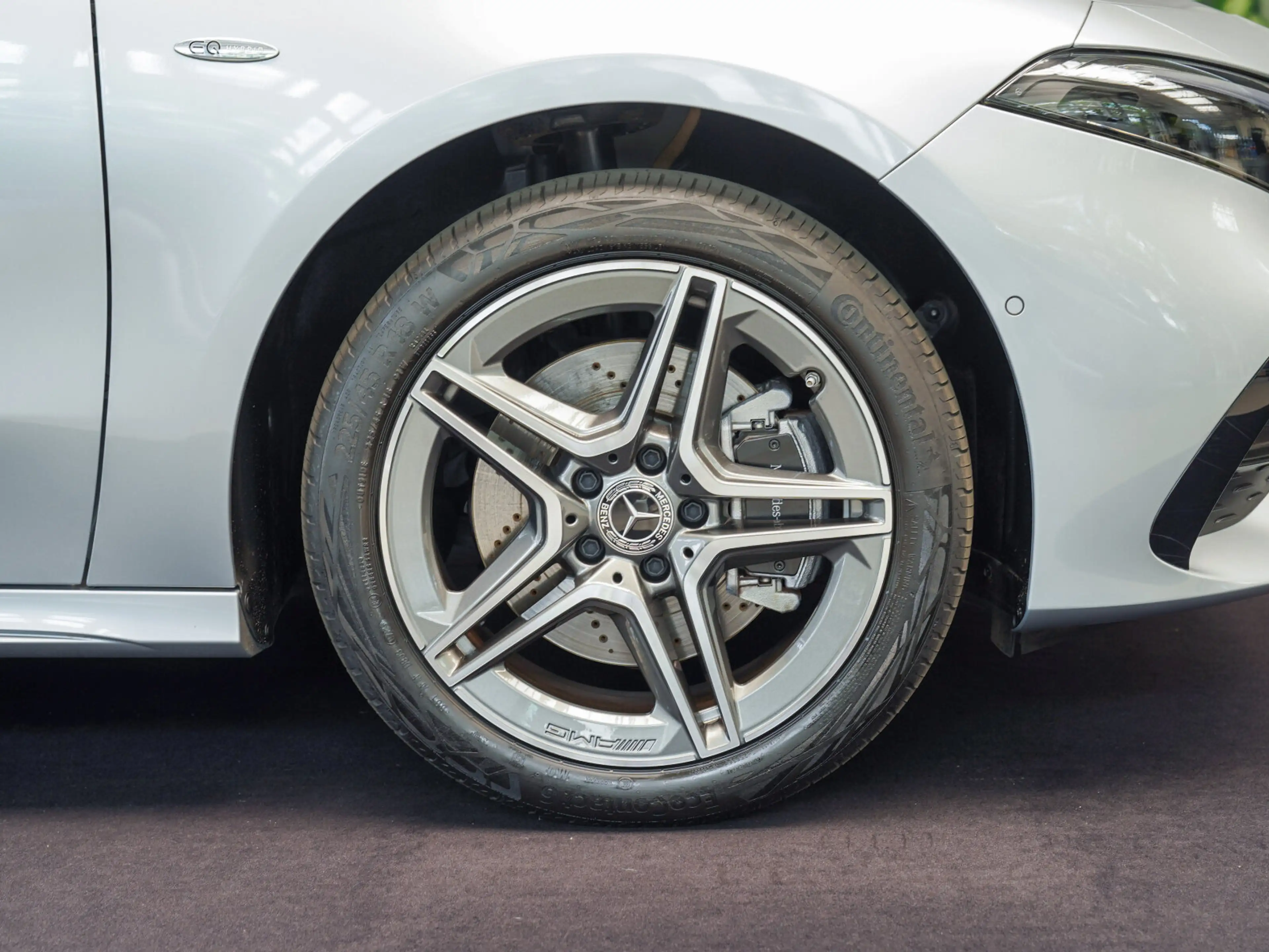 Mercedes-Benz A 250 A 250 e AMG Line Anhängevorrichtung Lenkradheizu — photo 2